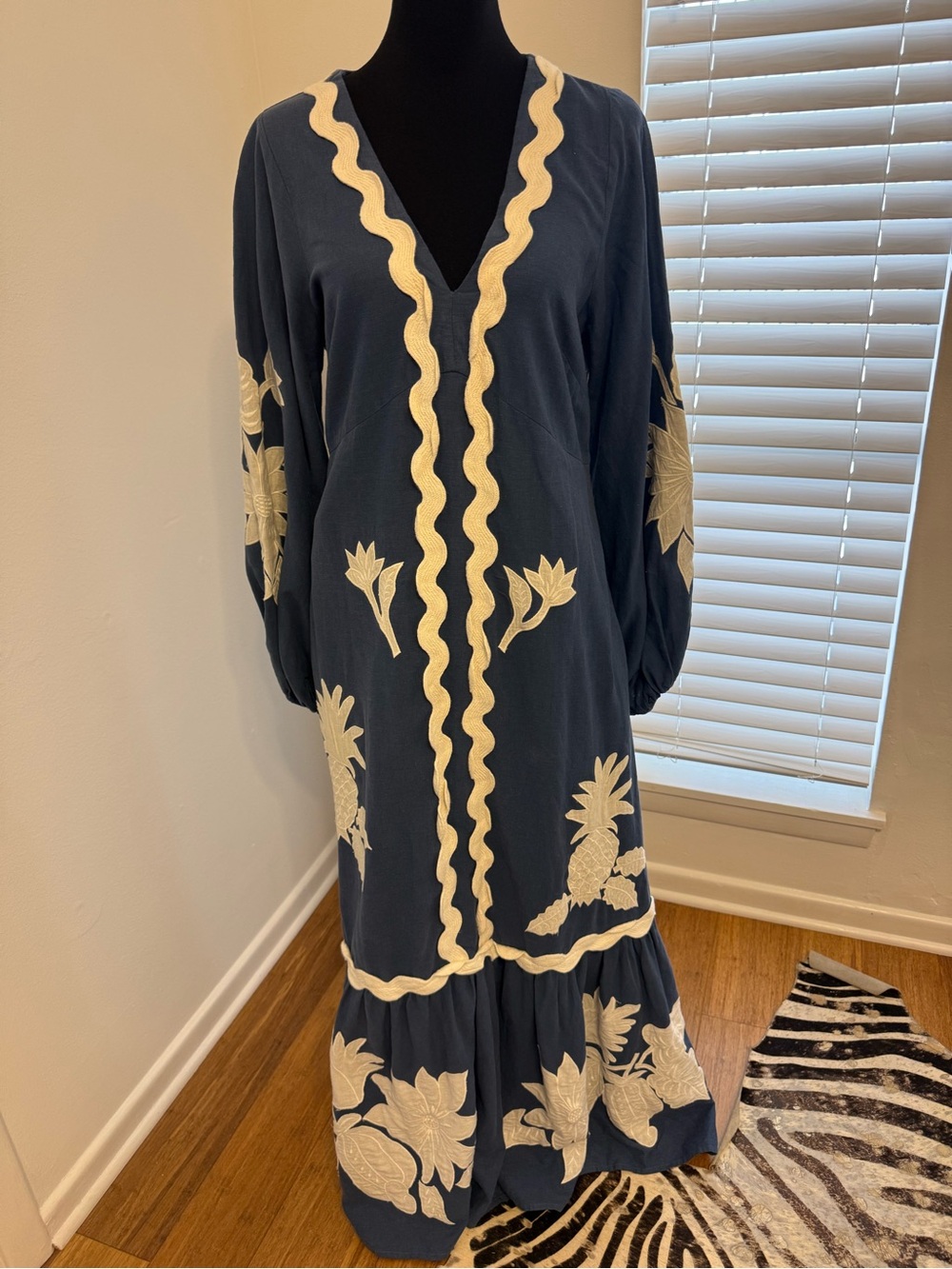 Farm Rio Embroidered Long Sleeve Dress Size Medium